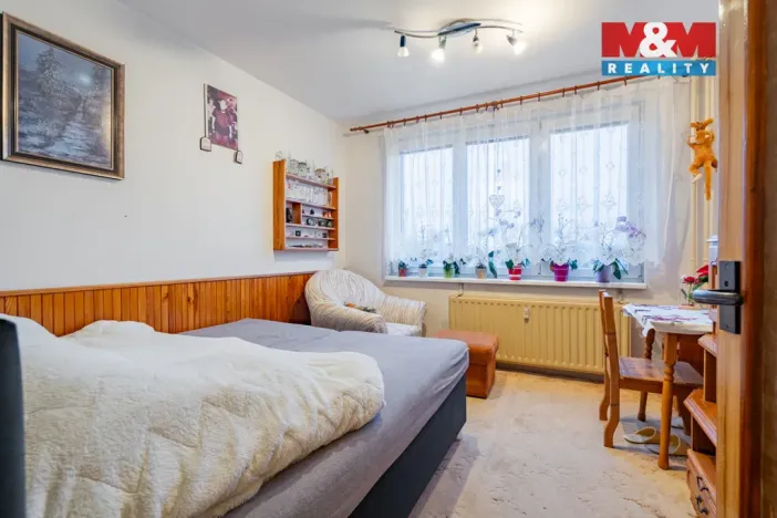 Prodej bytu 3+1, Český Krumlov - Plešivec, Sídliště Plešivec, 74 m2