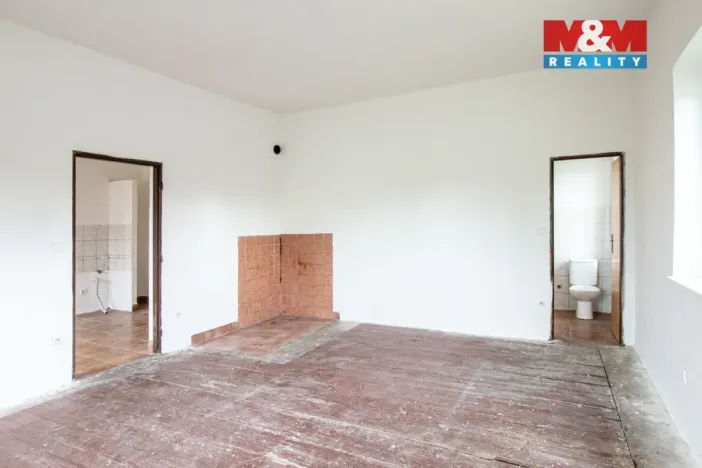 Prodej bytu 2+1, Újezd pod Troskami, 65 m2