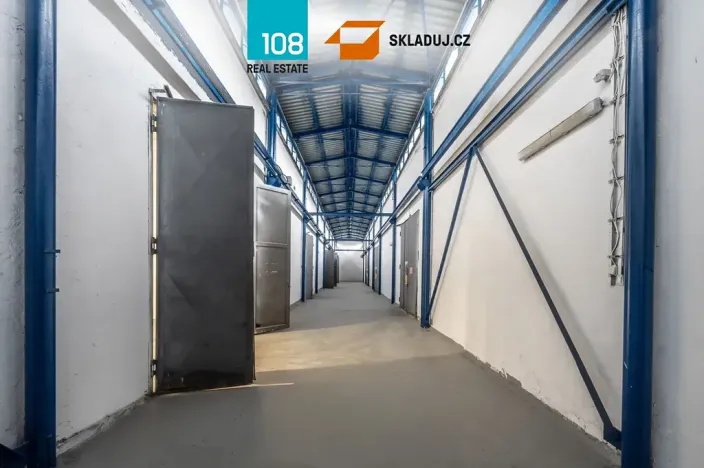 Pronájem skladu, Kladruby nad Labem, 3000 m2