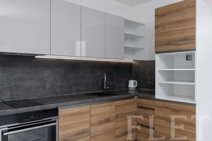 Pronájem bytu 1+kk, Praha - Hloubětín, Za černým mostem, 36 m2