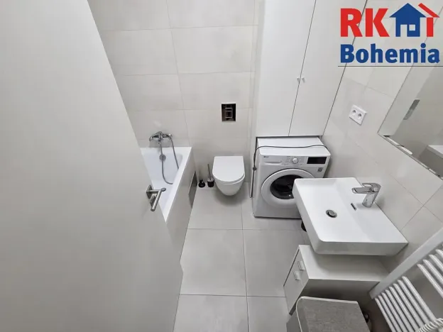 Pronájem bytu 2+kk, Praha - Michle, Pod Stárkou, 38 m2