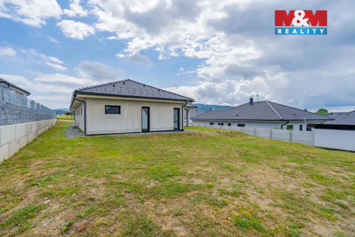 Prodej rodinného domu, Frymburk, 216 m2