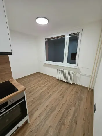 Pronájem bytu 2+kk, Ústí nad Labem, Zvonková, 45 m2