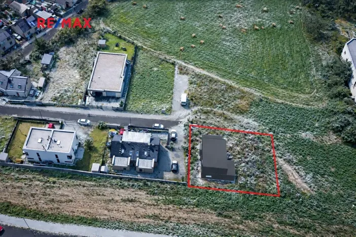 Prodej pozemku pro bydlení, Praha - Horní Počernice, U Zimoviště, 697 m2