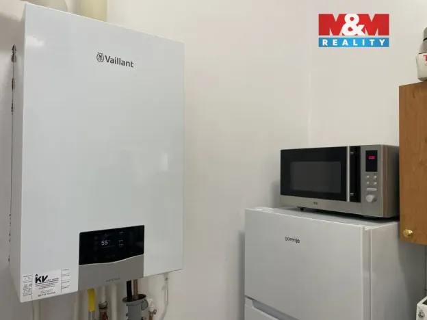 Pronájem kanceláře, Praha - Karlín, Sokolovská, 162 m2