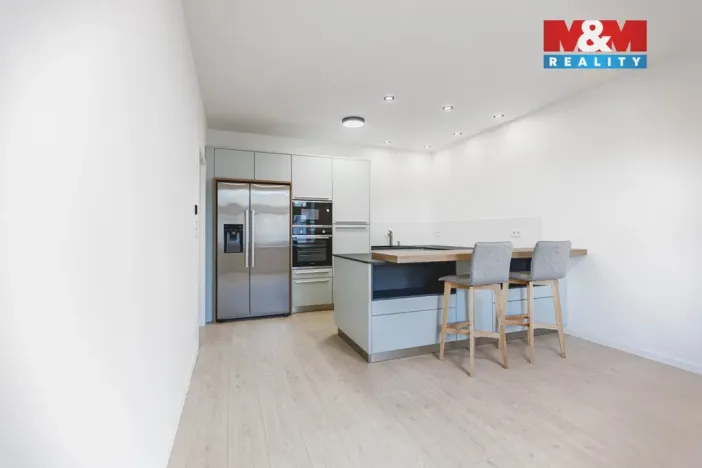 Prodej bytu 2+kk, Klatovy - Klatovy II, Dukelská, 63 m2