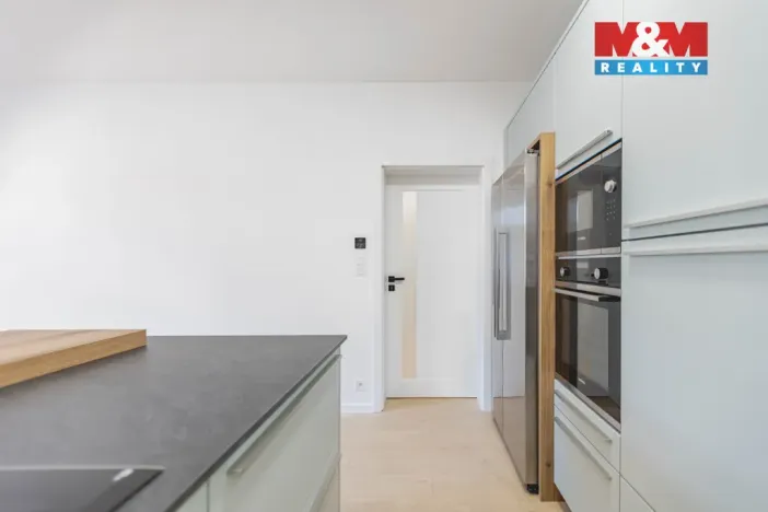 Prodej bytu 2+kk, Klatovy - Klatovy II, Dukelská, 63 m2