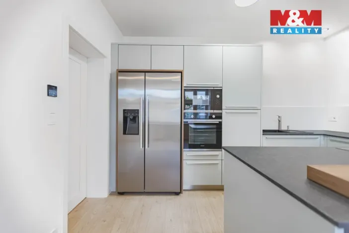 Prodej bytu 2+kk, Klatovy - Klatovy II, Dukelská, 63 m2