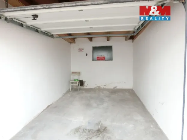 Pronájem garáže, Mladá Boleslav, Dukelská, 17 m2