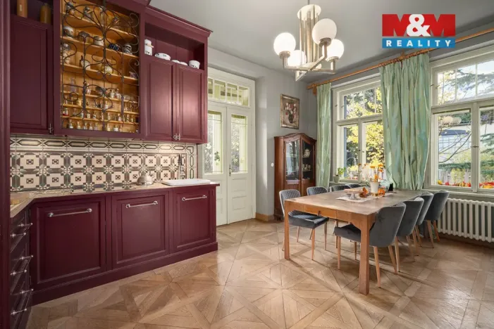 Prodej rodinného domu, Karlštejn, 165 m2