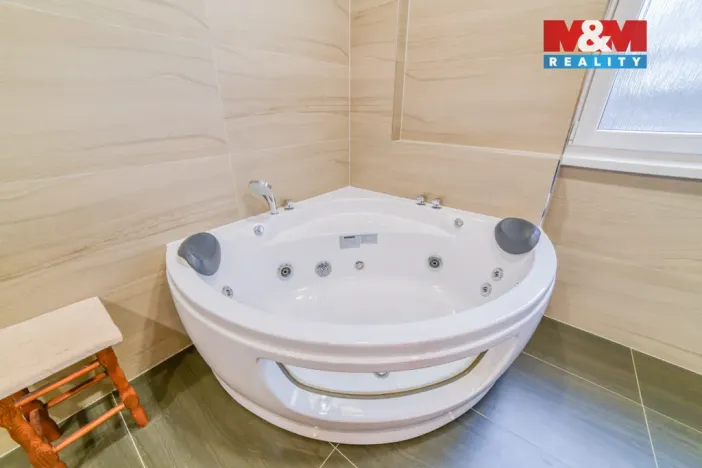 Prodej bytu 3+kk, Karlovy Vary - Drahovice, Mattoniho nábřeží, 85 m2