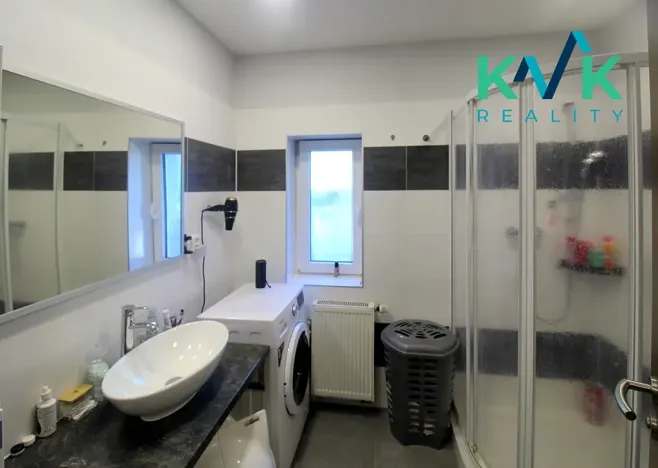 Pronájem bytu 1+1, Karlovy Vary, Chebská, 36 m2