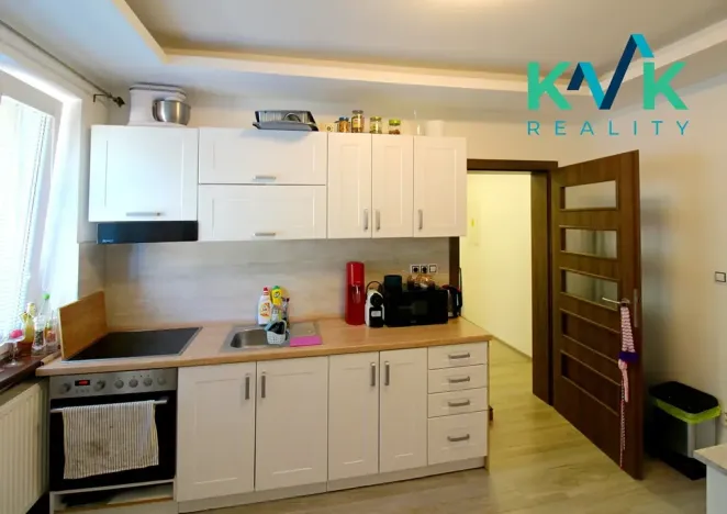 Pronájem bytu 1+1, Karlovy Vary, Chebská, 36 m2