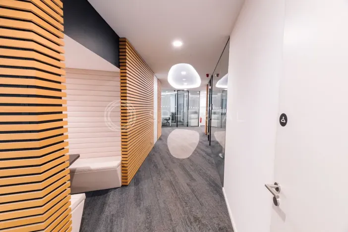 Pronájem kanceláře, Brno - Štýřice, Londýnské náměstí, 860 m2