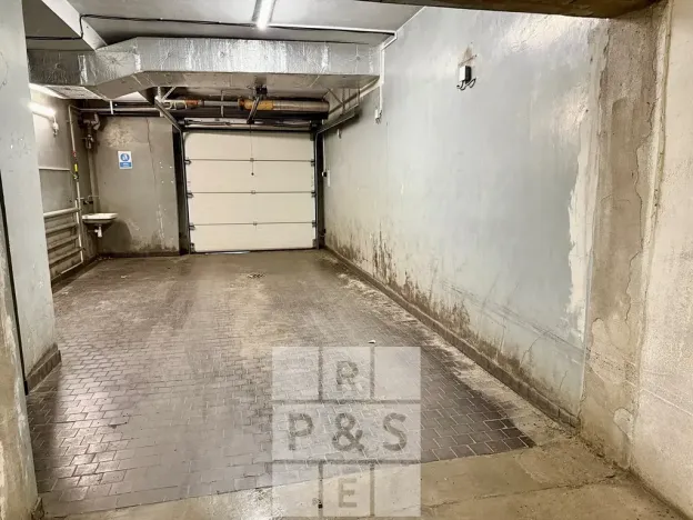 Prodej garážového stání, Praha - Záběhlice, Zvonková, 22 m2