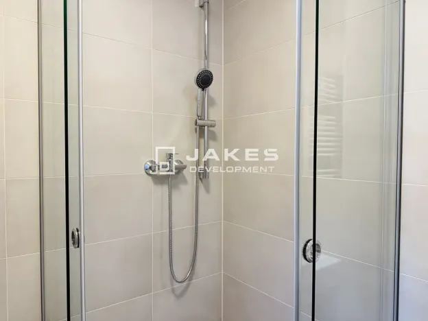 Pronájem bytu 1+kk, Praha - Liboc, Jenečská, 27 m2