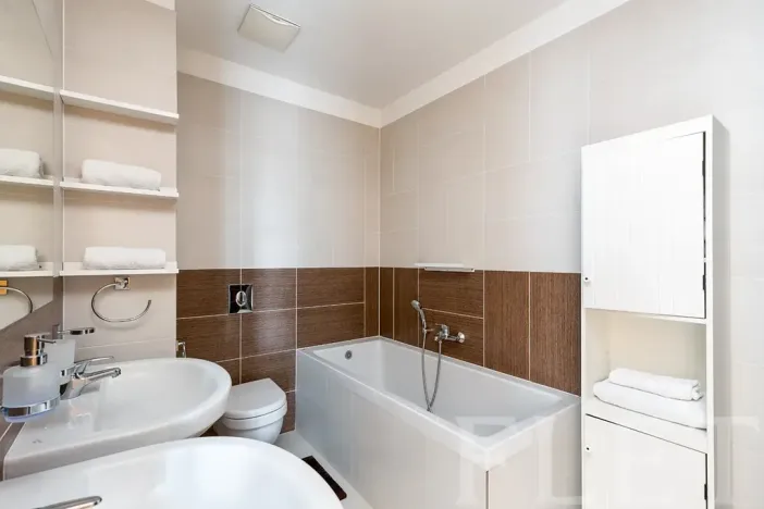 Pronájem bytu 2+kk, Praha - Holešovice, V přístavu, 70 m2