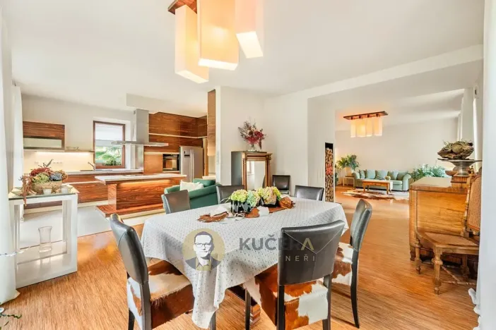 Prodej zemědělské usedlosti, Lichnov, 672 m2