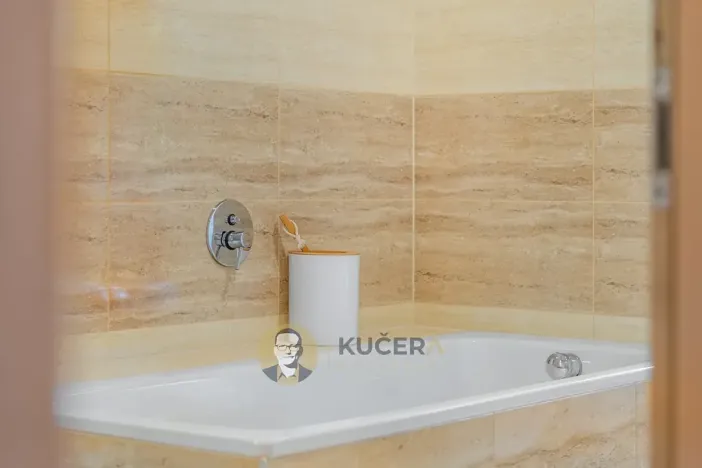 Prodej zemědělské usedlosti, Lichnov, 672 m2