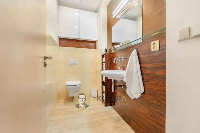 Prodej zemědělské usedlosti, Lichnov, 672 m2