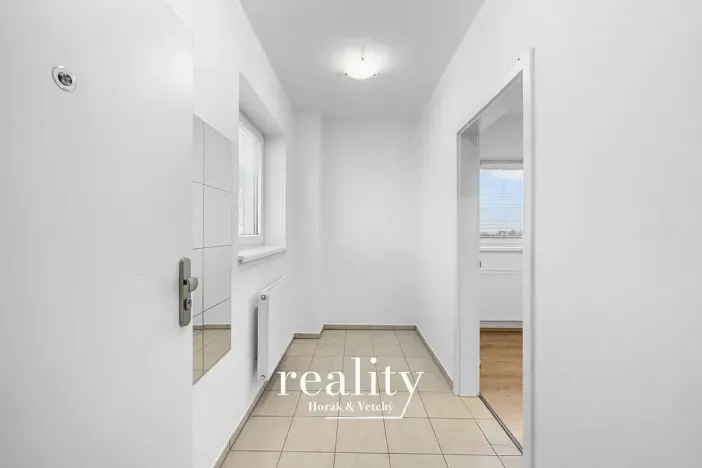 Pronájem bytu 2+kk, Znojmo, Smutného, 39 m2