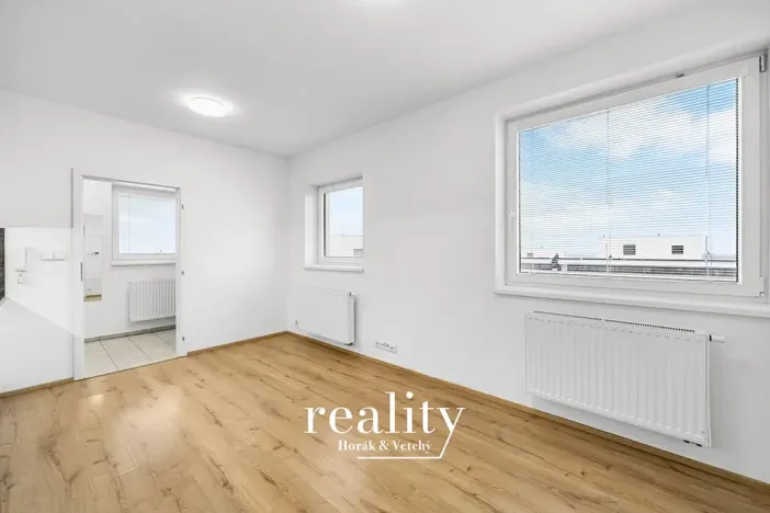 Pronájem bytu 2+kk, Znojmo, Smutného, 39 m2