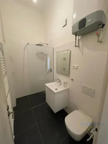 Pronájem bytu 2+kk, Praha - Nové Město, Krakovská, 47 m2