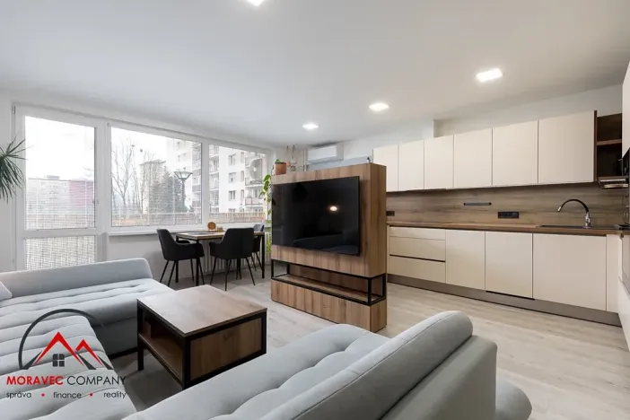 Pronájem bytu 2+kk, Opava, 17. listopadu, 58 m2