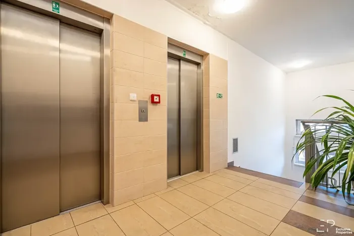 Pronájem bytu 4+kk, Praha - Vysočany, Pod Harfou, 82 m2