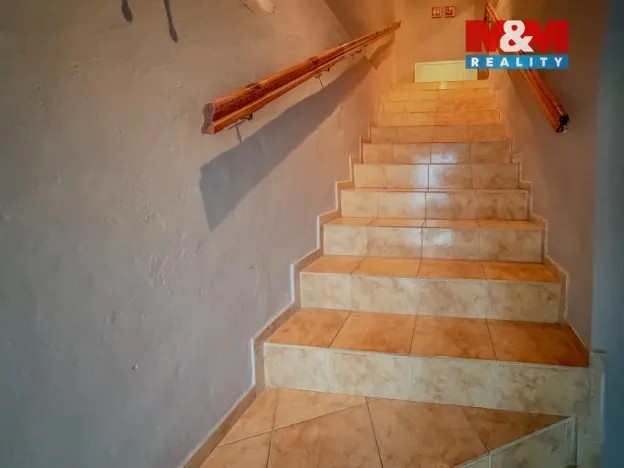 Prodej bytu 5+1, Polepy, 200 m2