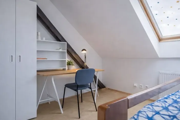 Pronájem bytu 6+kk a větší, Praha - Holešovice, Strojnická, 168 m2