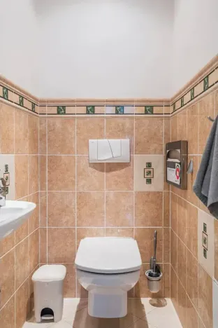 Pronájem bytu 6+kk a větší, Praha - Holešovice, Strojnická, 168 m2