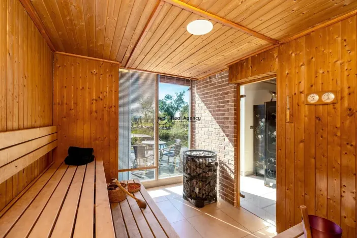 Prodej ubytování, Sedlec - Malé Chrášťany, 1420 m2