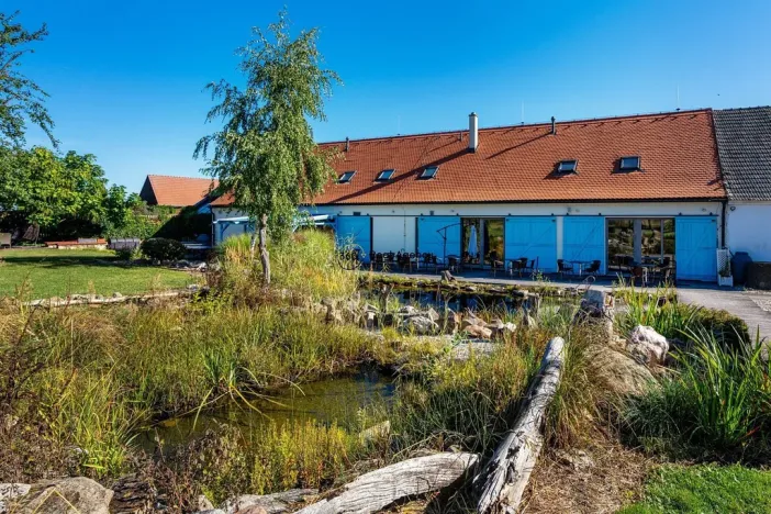 Prodej ubytování, Sedlec - Malé Chrášťany, 1420 m2