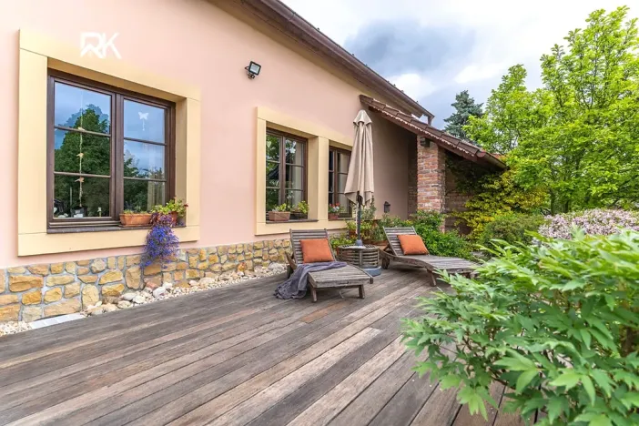 Prodej rodinného domu, Bříství, 375 m2