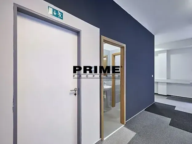 Pronájem kanceláře, Praha - Nové Město, Soukenická, 140 m2