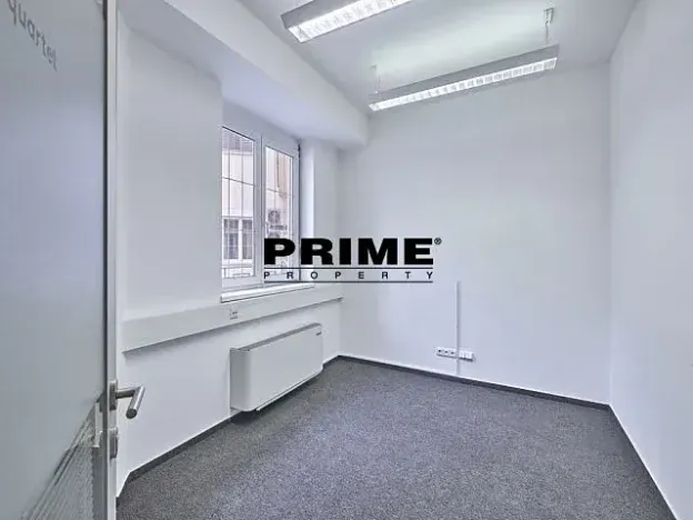 Pronájem kanceláře, Praha - Nové Město, Soukenická, 140 m2