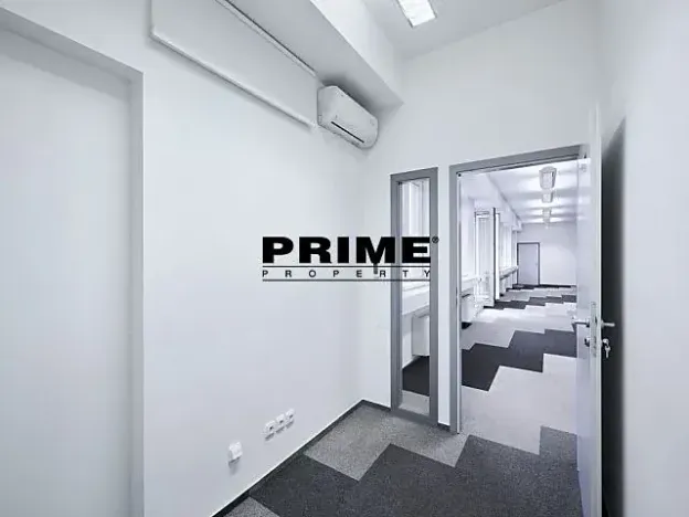 Pronájem kanceláře, Praha - Nové Město, Soukenická, 262 m2