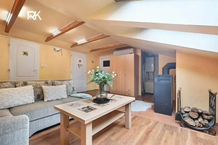 Prodej restaurace, Nová Ves I, Legerovo nám., 470 m2