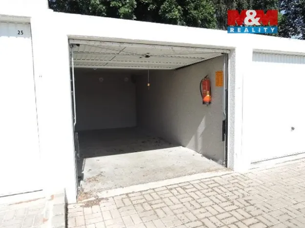 Pronájem garáže, Mariánské Lázně - Úšovice, 18 m2