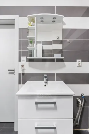 Prodej bytu 2+kk, Svémyslice, 38 m2