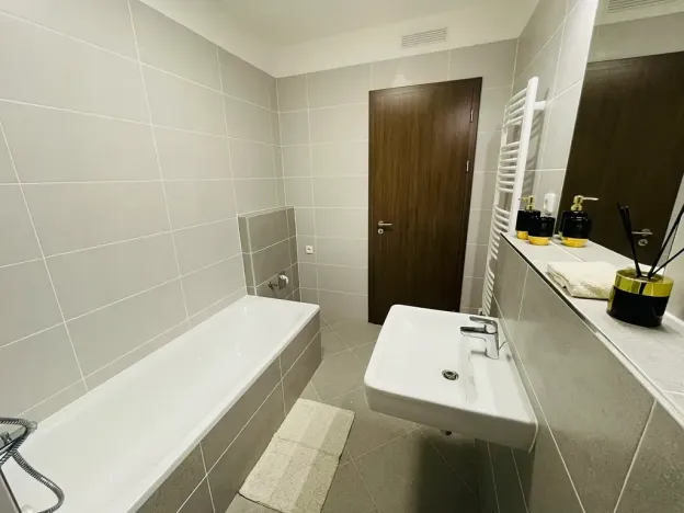 Pronájem bytu 2+kk, Praha - Ruzyně, Huppnerova, 53 m2