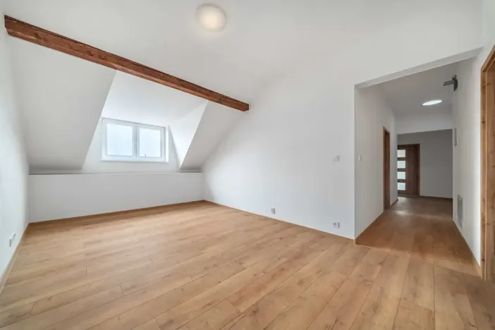 Pronájem bytu 4+kk, Plzeň, Dvorní, 94 m2