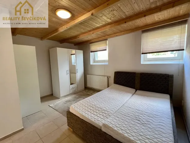 Pronájem bytu 2+kk, Libišany, 40 m2