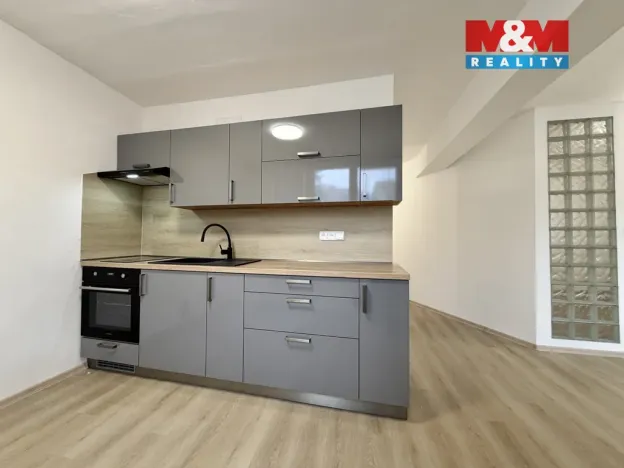 Pronájem bytu 2+kk, Kolín - Kolín III, Žižkova, 43 m2