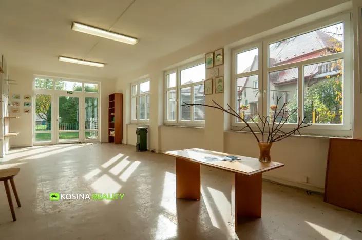 Pronájem komerční nemovitosti, Kynšperk nad Ohří, Mládeže, 98 m2