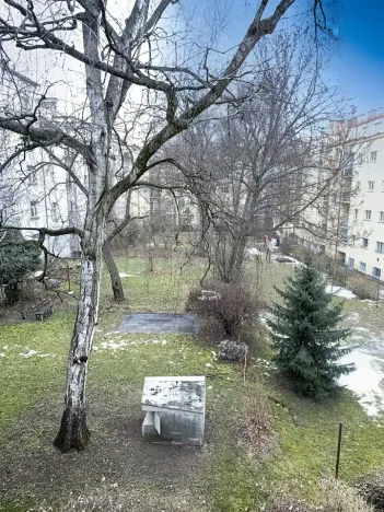 Prodej bytu 2+kk, Praha - Bubeneč, Lotyšská, 39 m2