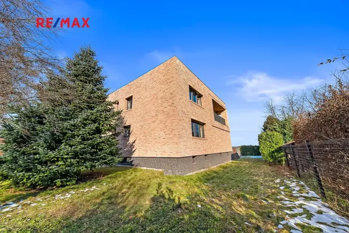 Prodej vily, Praha - Klánovice, Zádražanská, 330 m2