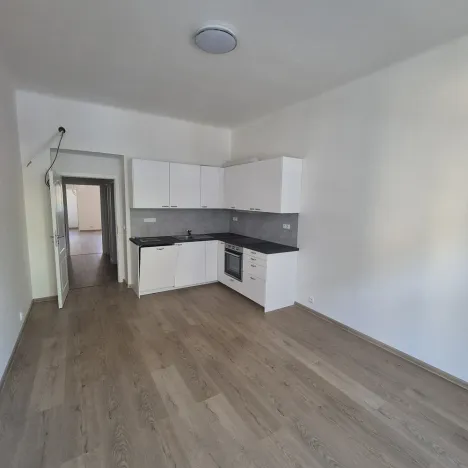 Pronájem bytu 2+kk, Praha - Strašnice, Věšínova, 50 m2