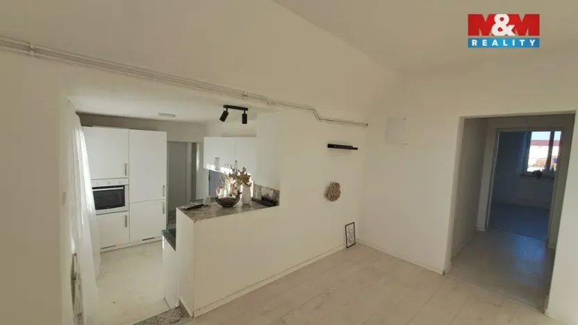 Prodej bytu 4+1, Břeclav, Jaselská, 87 m2